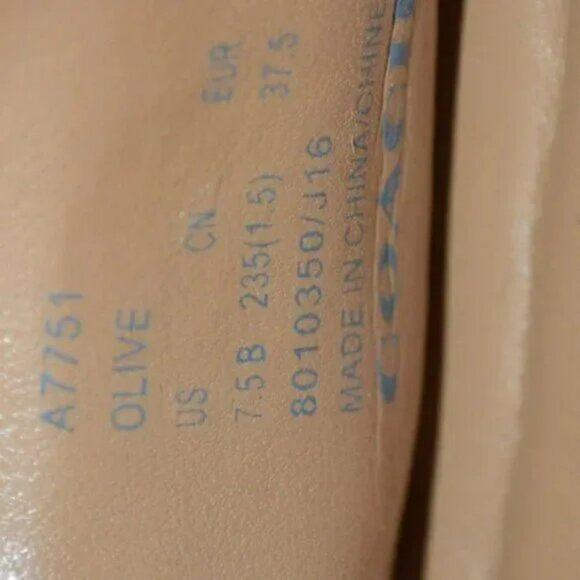 Coach Coral Peach Orange Soft Pebbled Leather Gold Driving Flats Loafers 7.5 - Picture 9 of 9